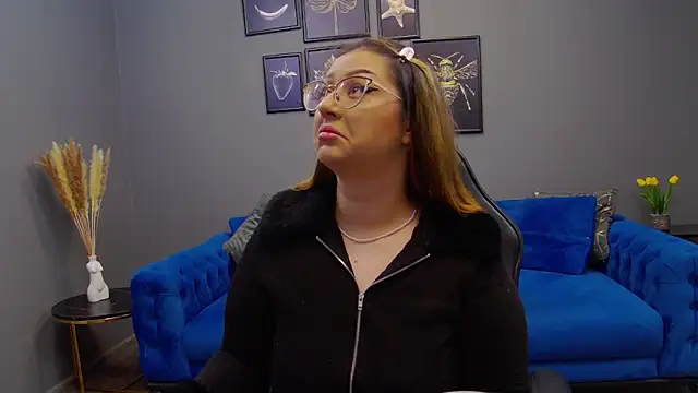 Katewalker  online show from 12/09/24, 06:57