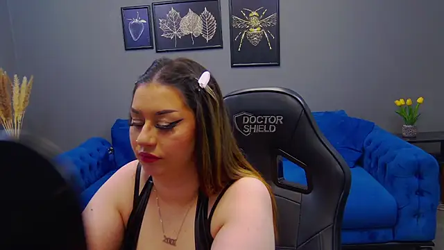 Snapshot of Katewalker_ chatting on 01/18/25, 12:13 Katewalker online show from 01/18/25, 12:13