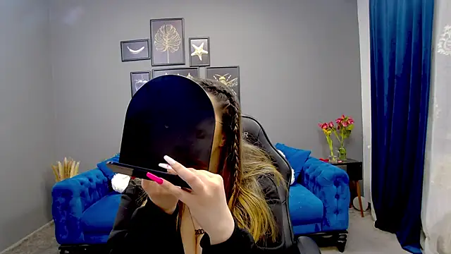 Katewalker  online show from 03/18/25, 06:04