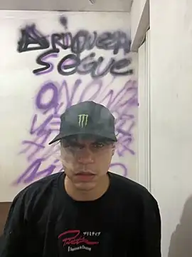 Snapshot of Magosupreme chatting on 02/02/26, 04:00 Magosupreme online show from 02/02/26, 04:00