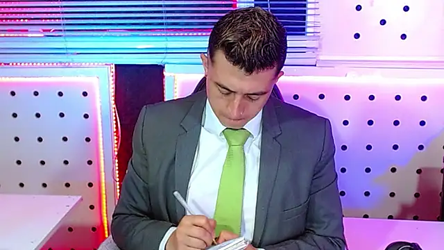 Darko0717 online show from 11/05/25, 12:27