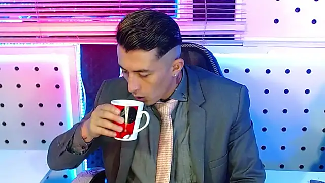 Darko0717 online show from 11/11/25, 01:33