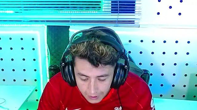 Darko0717 online show from 11/17/25, 01:11