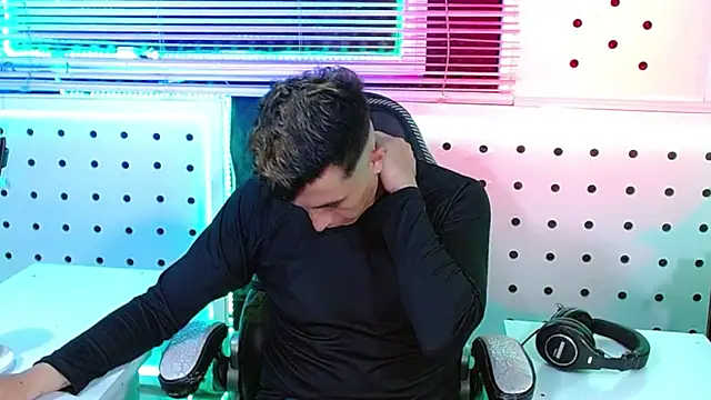 Darko0717 online show from 12/01/25, 10:15