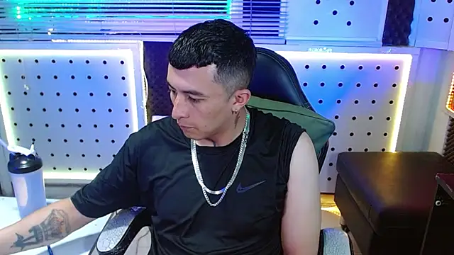 Darko0717 online show from 02/27/26, 11:38