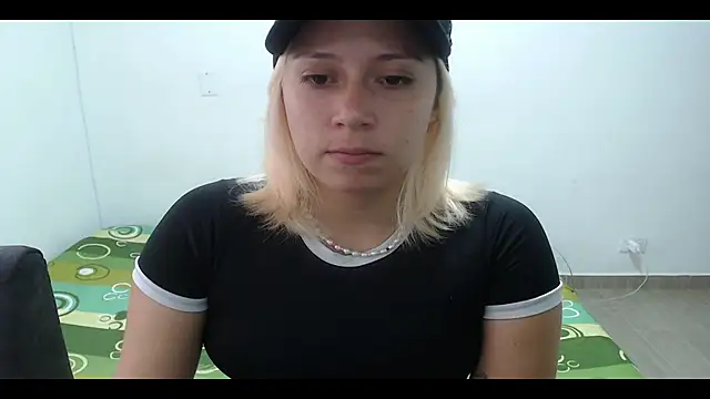 MommyMiaWs online show from 02/09/25, 01:25