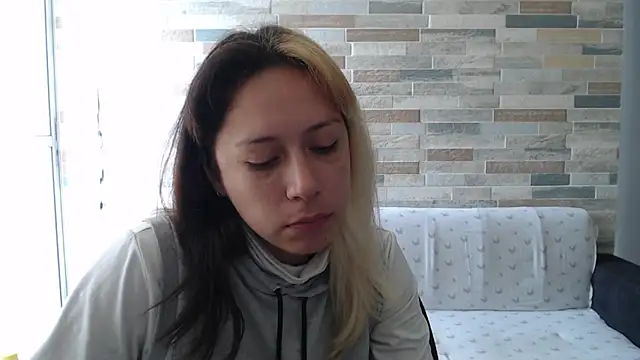 MommyMiaWs online show from 10/03/25, 03:09