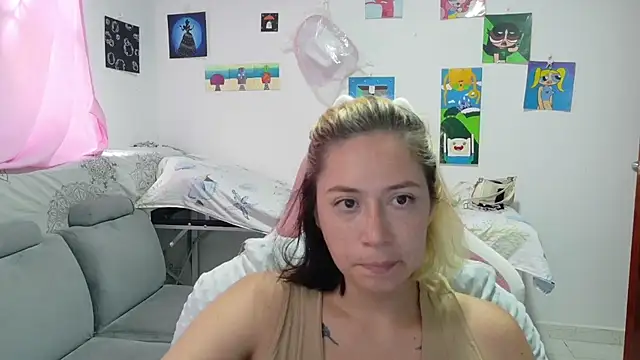 MommyMiaWs online show from 04/27/26, 07:56