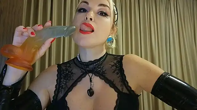 MissKateX online show from 06/14/26, 09:17