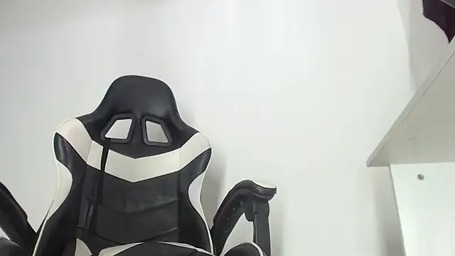 Camila Darks online show from 12/03/24, 09:33