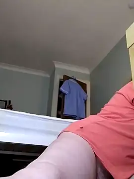 Snapshot of xxSexyBushLinnxx chatting on 01/13/25, 07:42 xxSexyBushLinnxx online show from 01/13/25, 07:42