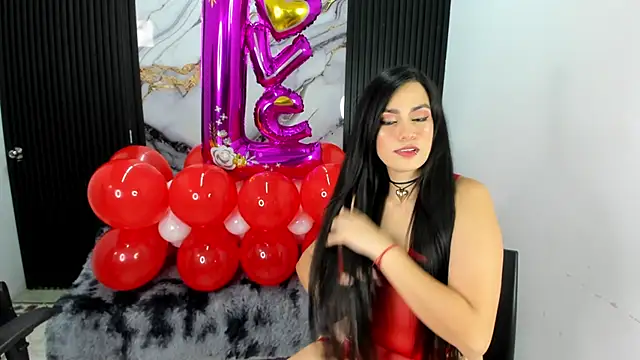 criss 21  online show from 02/11/25, 08:10