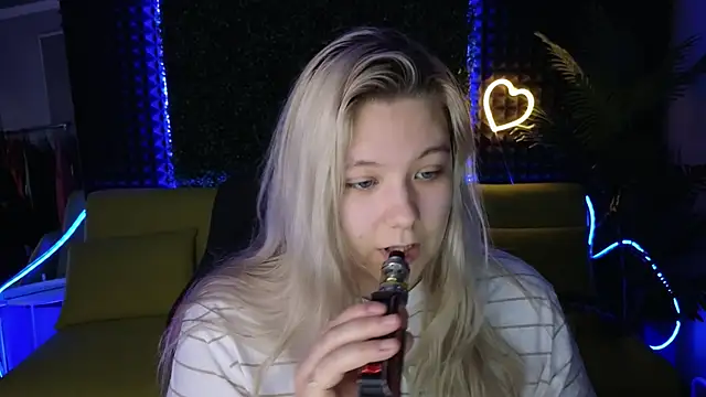 DjennaPalme online show from 12/15/24, 02:41