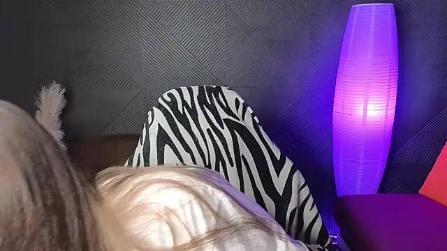 DjennaPalme online show from 02/09/25, 09:16