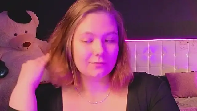 DjennaPalme online show from 11/26/25, 01:56