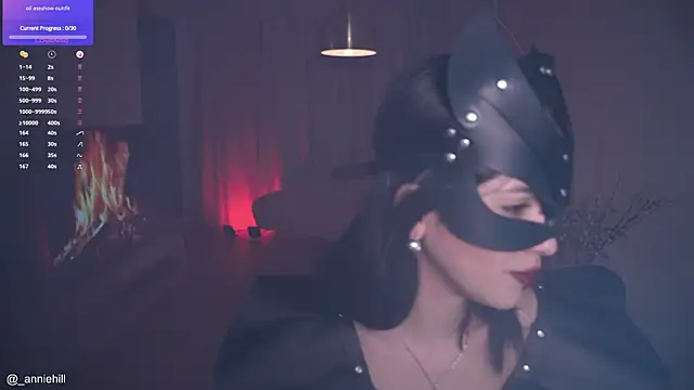 Snapshot of anniehillofficial chatting on 09/20/25, 08:32 anniehillofficial online show from 09/20/25, 08:32