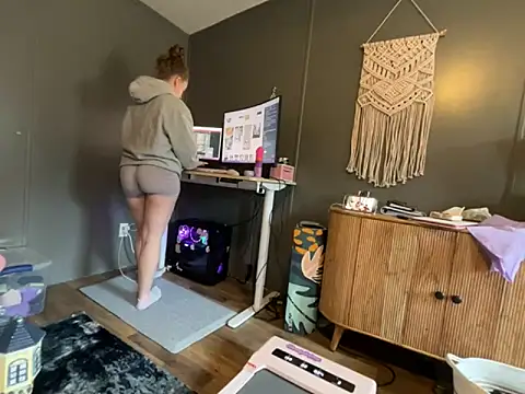 Snapshot of onlysage444 chatting on 02/17/26, 04:35 onlysage444 online show from 02/17/26, 04:35