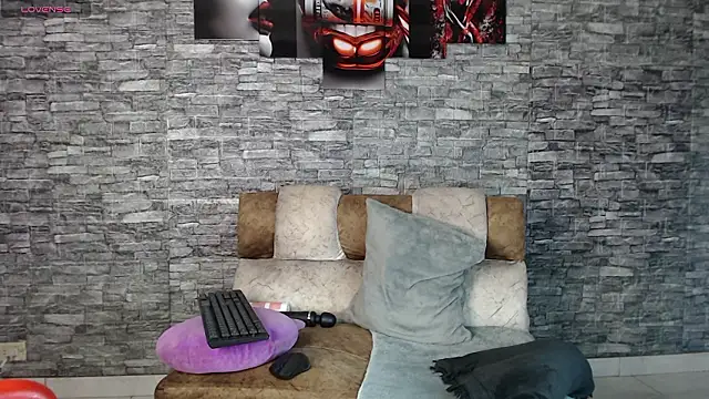 Snapshot of Danna_Paolaa_ chatting on 02/06/26, 05:12 Danna Paolaa online show from 02/06/26, 05:12