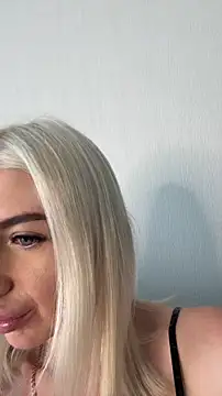 Mia Roxie online show from 06/09/26, 03:29