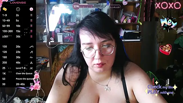Snapshot of LeonaHarrison chatting on 03/10/25, 05:11 LeonaHarrison online show from 03/10/25, 05:11