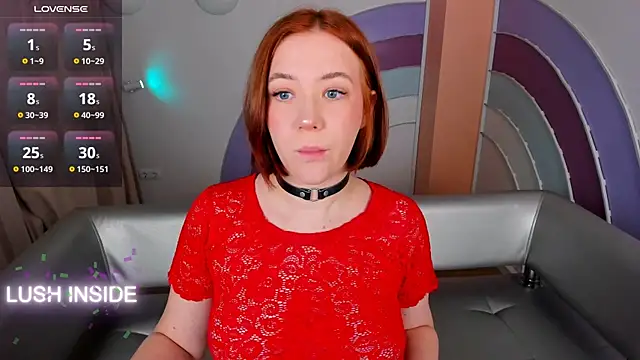 Snapshot of Pretty_Alison chatting on 12/12/24, 02:11 Pretty Alison online show from 12/12/24, 02:11