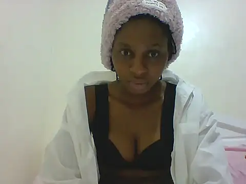 Snapshot of sabssexy chatting on 06/19/26, 12:48 sabssexy online show from 06/19/26, 12:48