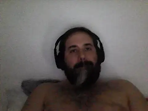 Snapshot of The_Masterxxx14 chatting on 04/28/26, 04:23 The Masterxxx14 online show from 04/28/26, 04:23