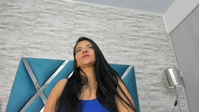 Snapshot of veronica_salas chatting on 01/19/25, 01:00 veronica salas online show from 01/19/25, 01:00