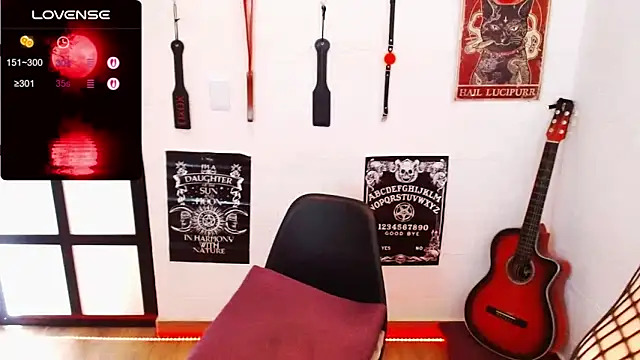 alicce moon  online show from 09/15/25, 08:42