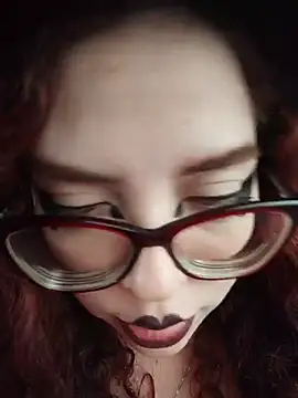 Snapshot of alicce_moon_ chatting on 06/28/26, 06:47 alicce moon online show from 06/28/26, 06:47