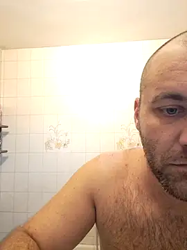 Snapshot of dilosan12345 chatting on 12/22/24, 10:28 dilosan12345 online show from 12/22/24, 10:28