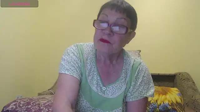 Sandra Carina online show from 04/28/26, 02:21