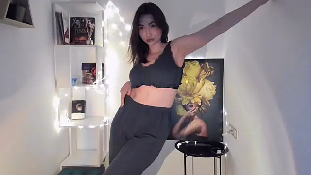 GracefulLook online show from 02/05/25, 03:23