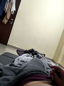 Snapshot of rajstrip12650 chatting on 02/01/26, 01:37 rajstrip12650 online show from 02/01/26, 01:37