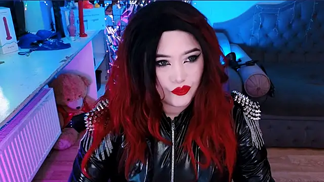 Snapshot of wickedxqueen chatting on 02/17/25, 04:31 wickedxqueen online show from 02/17/25, 04:31