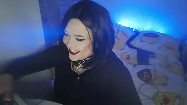 Snapshot of wickedxqueen chatting on 09/22/25, 10:12 wickedxqueen online show from 09/22/25, 10:12