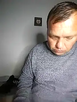 Snapshot of Bury0117 chatting on 10/13/25, 03:39 Bury0117 online show from 10/13/25, 03:39