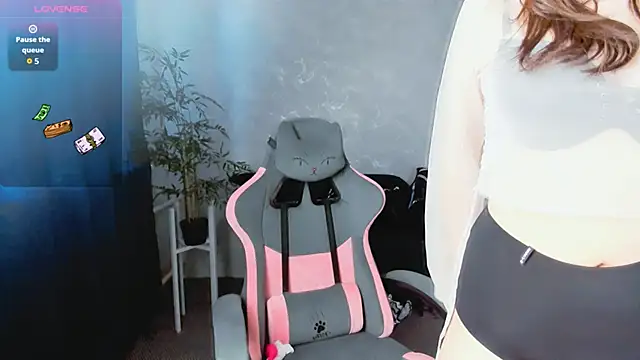 Snapshot of kimchi_03 chatting on 10/19/25, 06:47 kimchi 03 online show from 10/19/25, 06:47