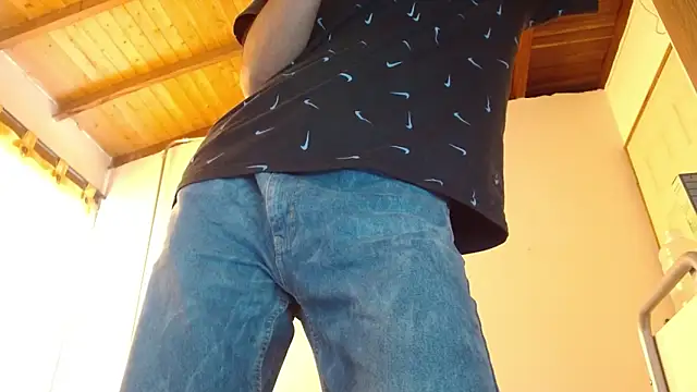 JohanyLatino online show from 06/16/26, 09:17