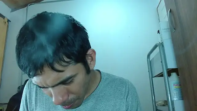 JohanyLatino online show from 06/25/26, 05:12