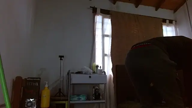 JohanyLatino online show from 07/28/26, 01:21