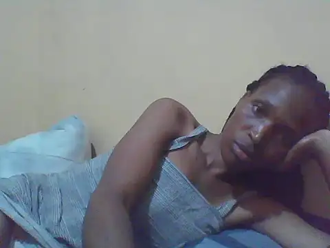 Smillie prety online show from 10/31/25, 02:07