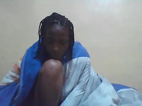 Smillie prety online show from 12/17/25, 04:29