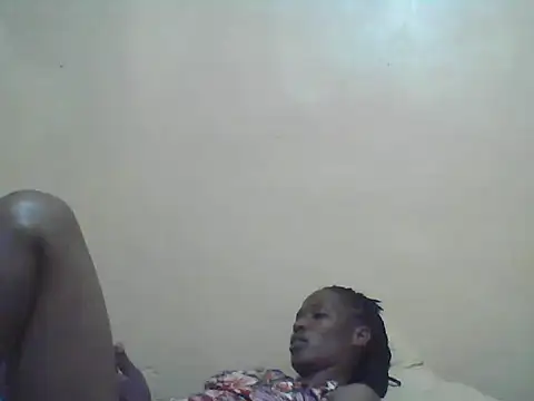 Snapshot of Smillie_prety chatting on 01/07/26, 03:25 Smillie prety online show from 01/07/26, 03:25