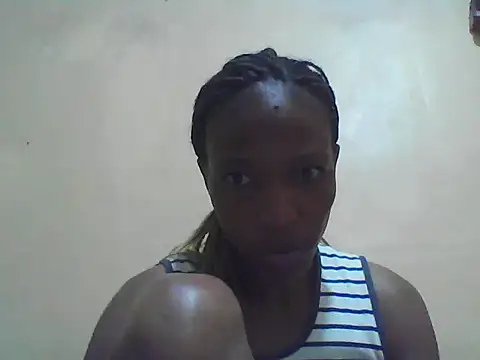 Snapshot of Smillie_prety chatting on 01/19/26, 04:05 Smillie prety online show from 01/19/26, 04:05