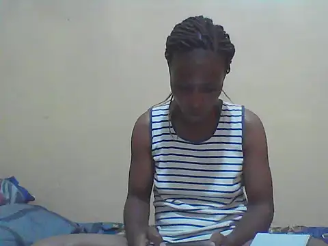 Snapshot of Smillie_prety chatting on 01/19/26, 04:33 Smillie prety online show from 01/19/26, 04:33