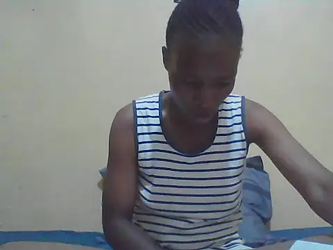 Snapshot of Smillie_prety chatting on 02/16/26, 01:07 Smillie prety online show from 02/16/26, 01:07