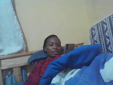 Snapshot of Smillie_prety chatting on 03/07/26, 06:32 Smillie prety online show from 03/07/26, 06:32