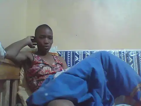 Snapshot of Smillie_prety chatting on 03/19/26, 05:22 Smillie prety online show from 03/19/26, 05:22