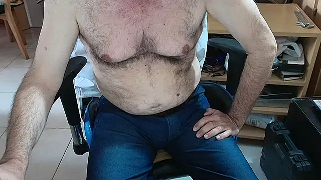 Snapshot of angelgarcia269 chatting on 01/10/26, 12:51 angelgarcia269 online show from 01/10/26, 12:51